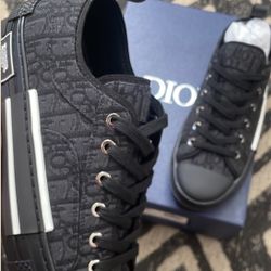 Dior B23