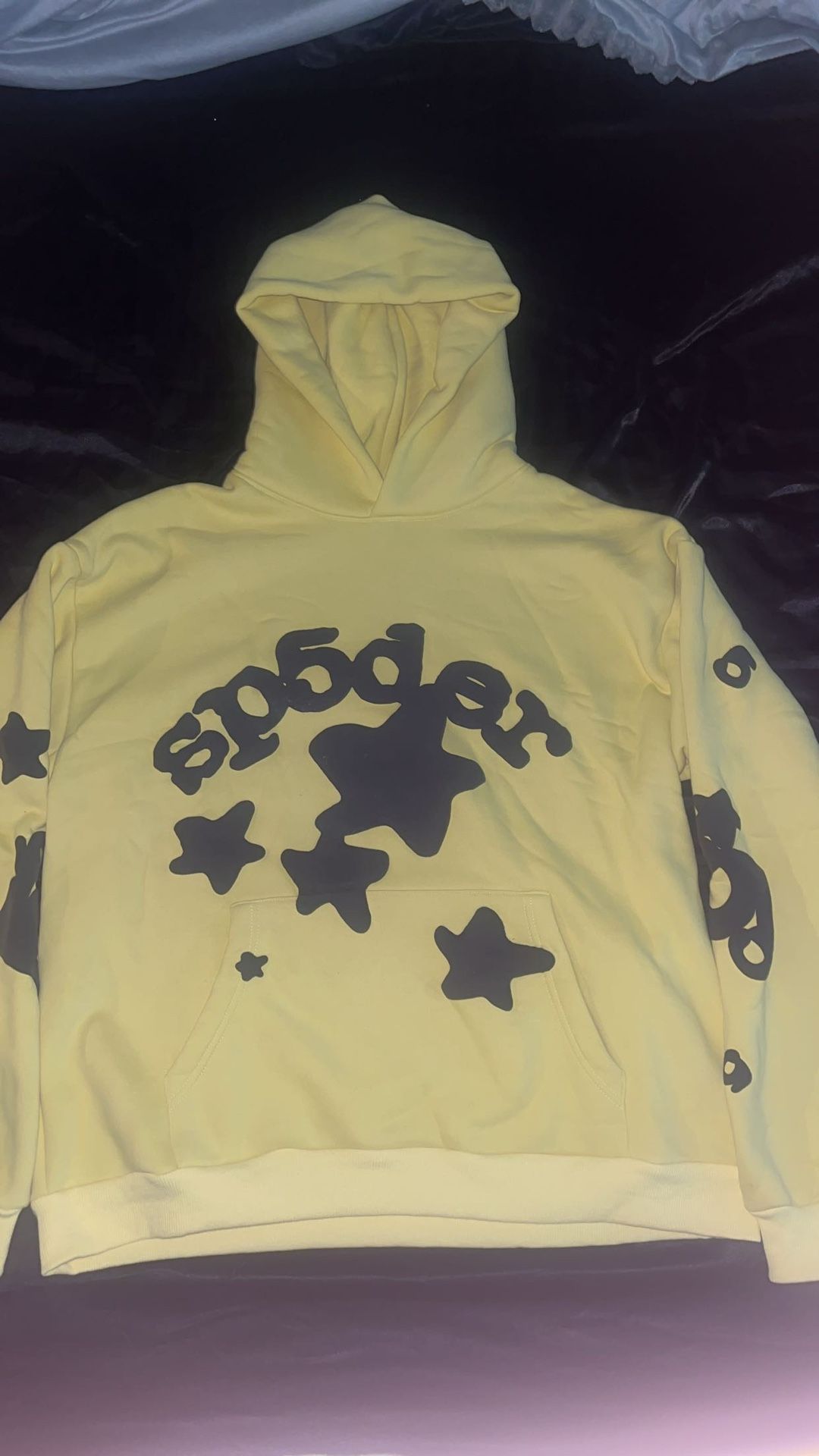 Yellow Spider worldwide hoodie ( size XL )