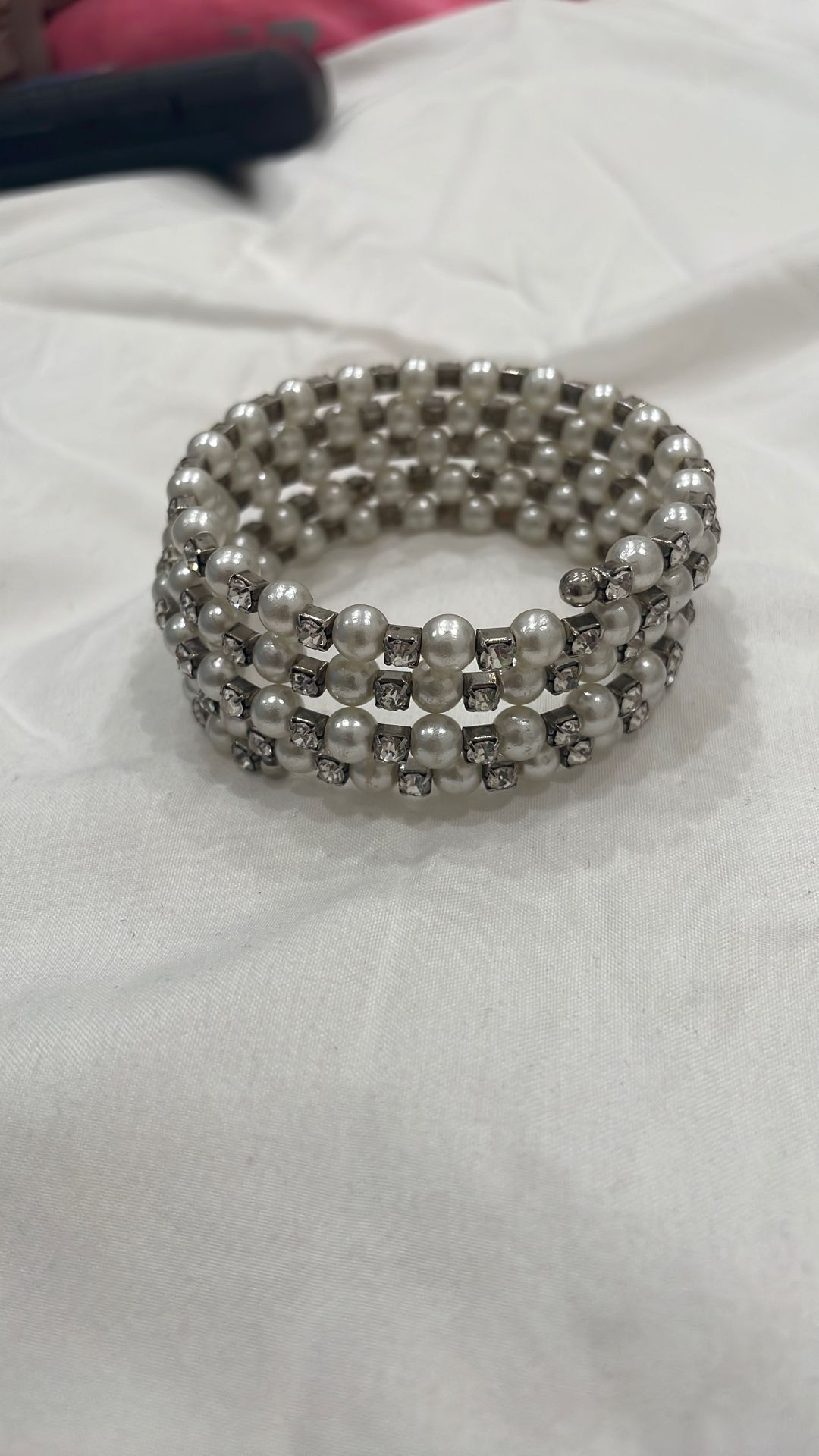 Beautiful Pearl Diamond Bracelet
