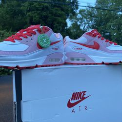 Authentic Nike Airmax Valentine’s Day Special edition