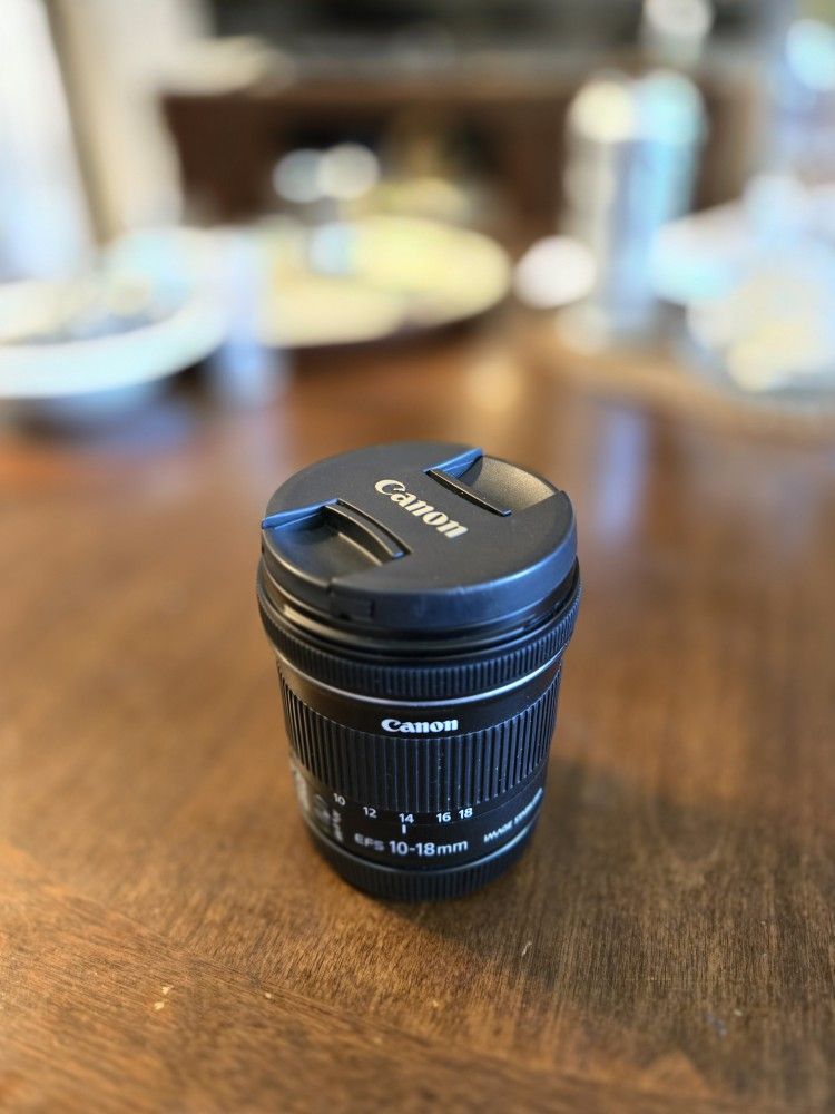 EF-S 10-18mm f/4.5-5.6 IS STM