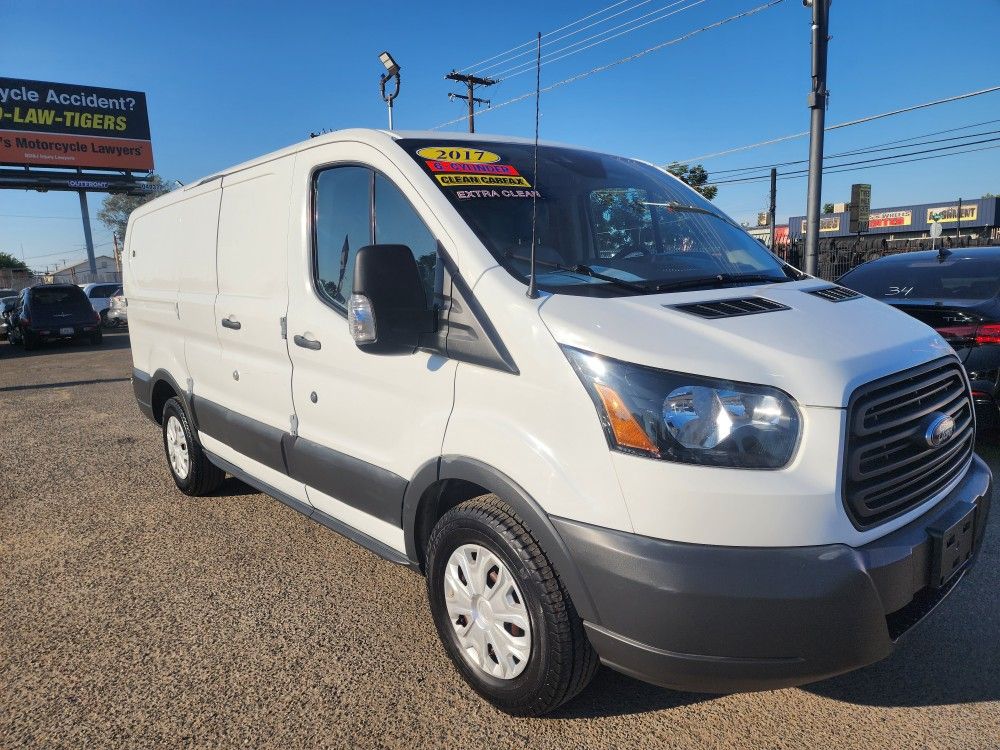 2017 Ford Transit-250