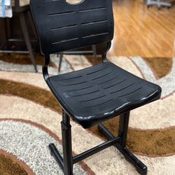 Black Adjustable Chair