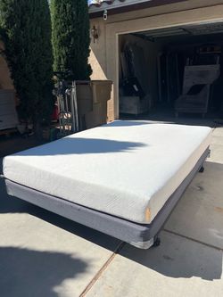 Full Size Mattress, Boxspring, & Metal Frame!