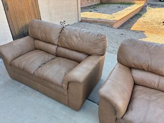 Tan Leather Loveseat and Sofa Set