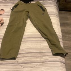 Nike Pants Green Small