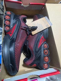 NIKE DN8