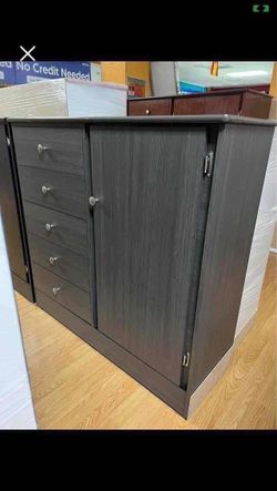 Bello Guardarropa Color Gris En Venta