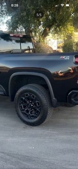 Gloss Black Alloy rims for Chevrolet Silverado