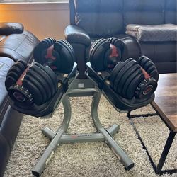 Bowflex-Selecttech-1090-Dumbbells-With-Stand