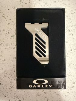 Oakley Money Clip
