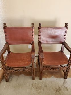 Medieval Renaissance throne chairs