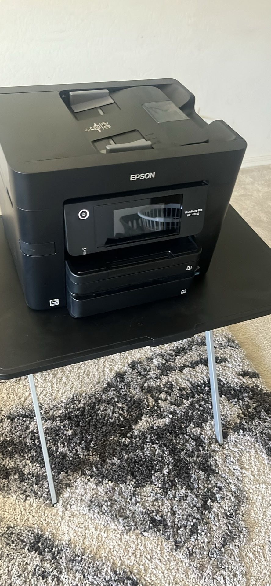 Epson Workforce printer And table