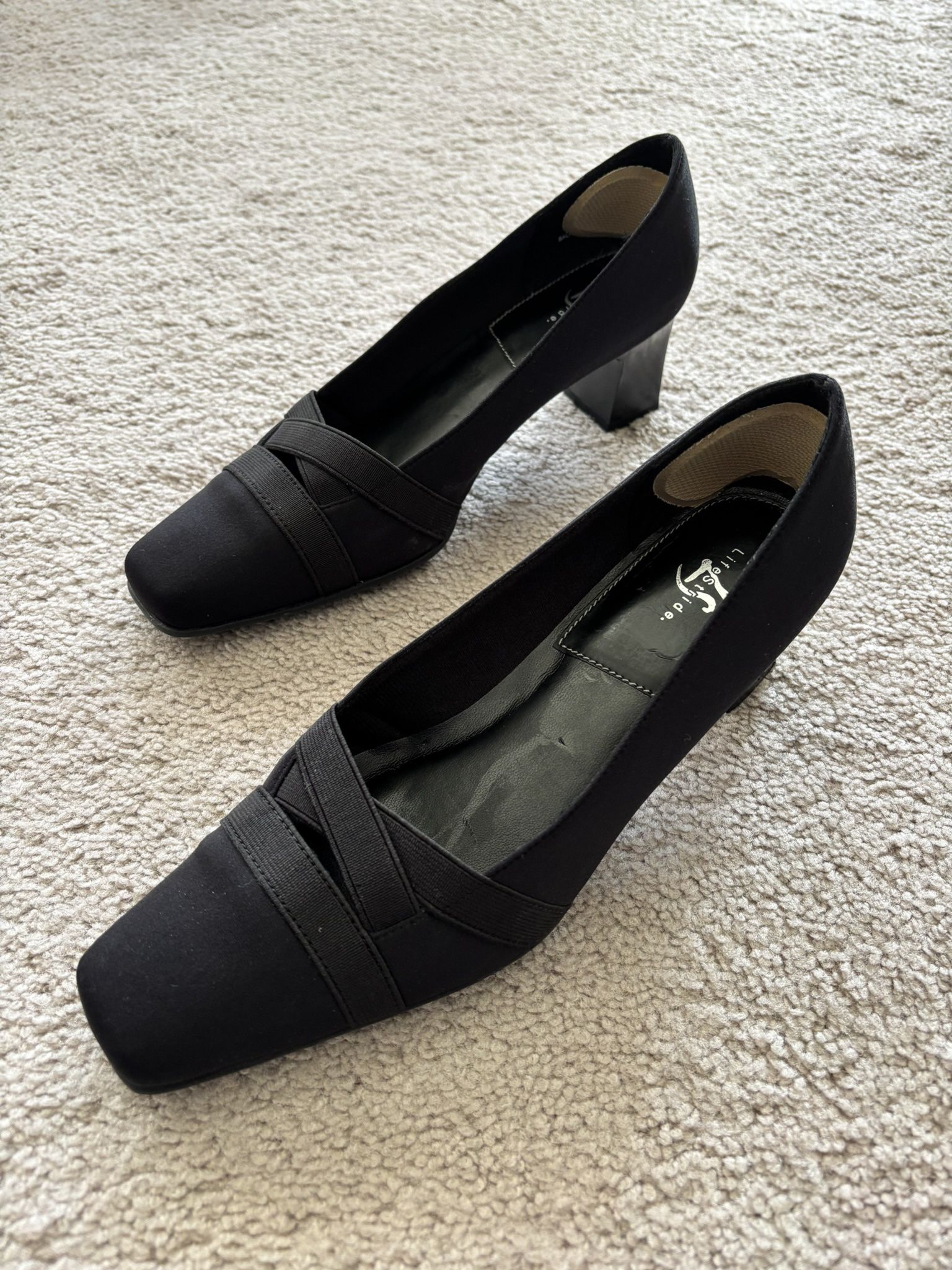 Women’s Lifestride Suspect Block Heel Dress Shoes, 7 1/2 wide, black fabric, like new 