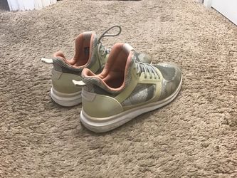 Shoe’s Aldo and New Balance