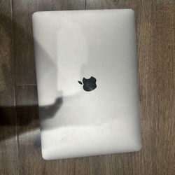MacBook Pro 13” Touch Bar - A1706