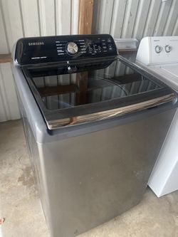 Newer Samsung King Size Capacity Washer 