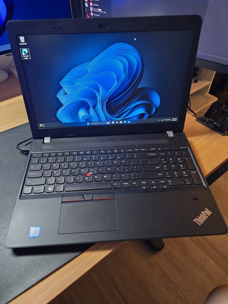Lenovo ThinkPad E570 Laptop