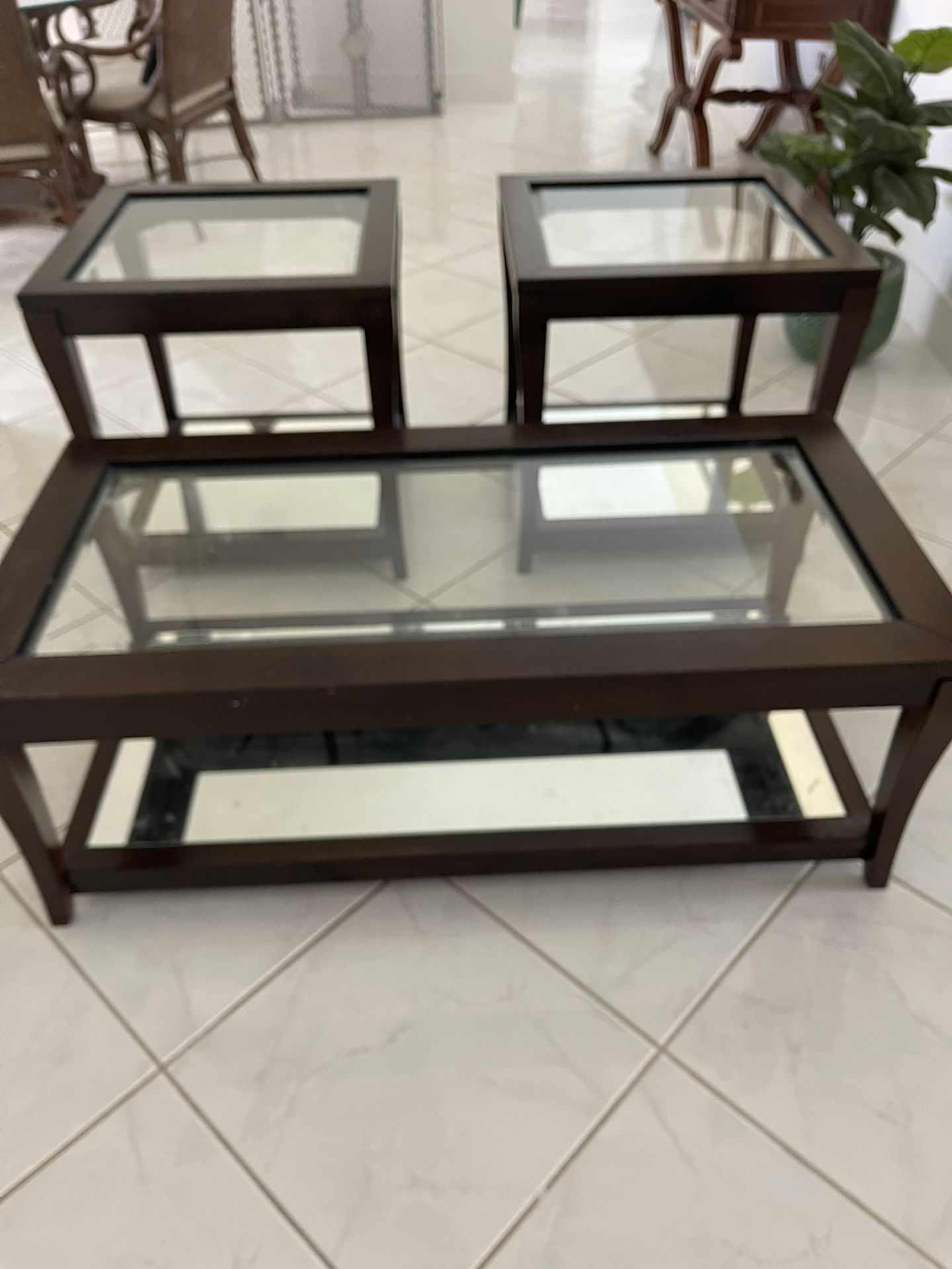 Coffee & End Tables