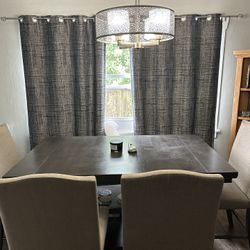 Beautiful Kitchen Table $600