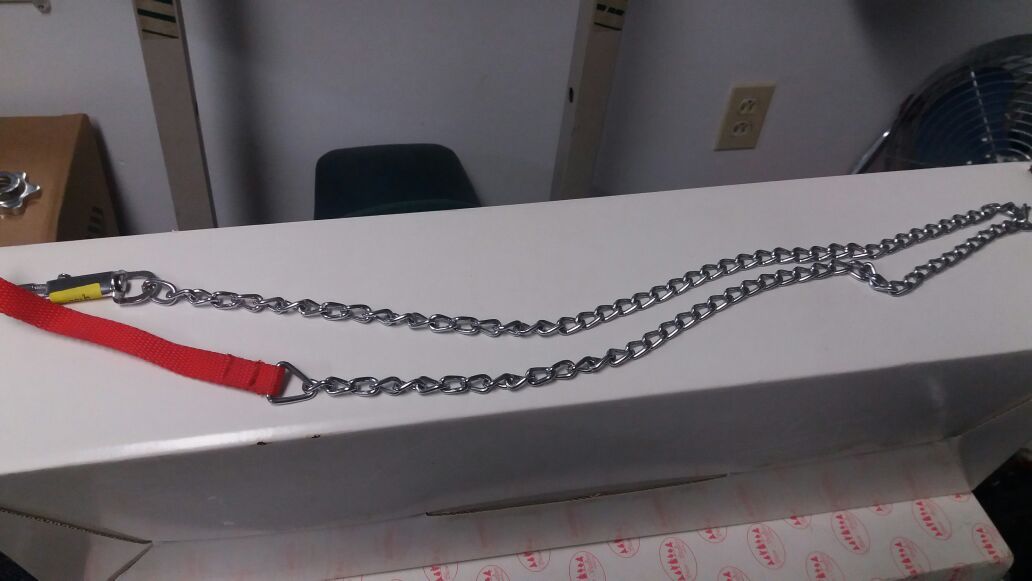 DOG LEASHES