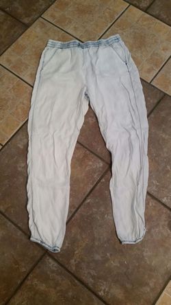 Jr. Girls joggers size L