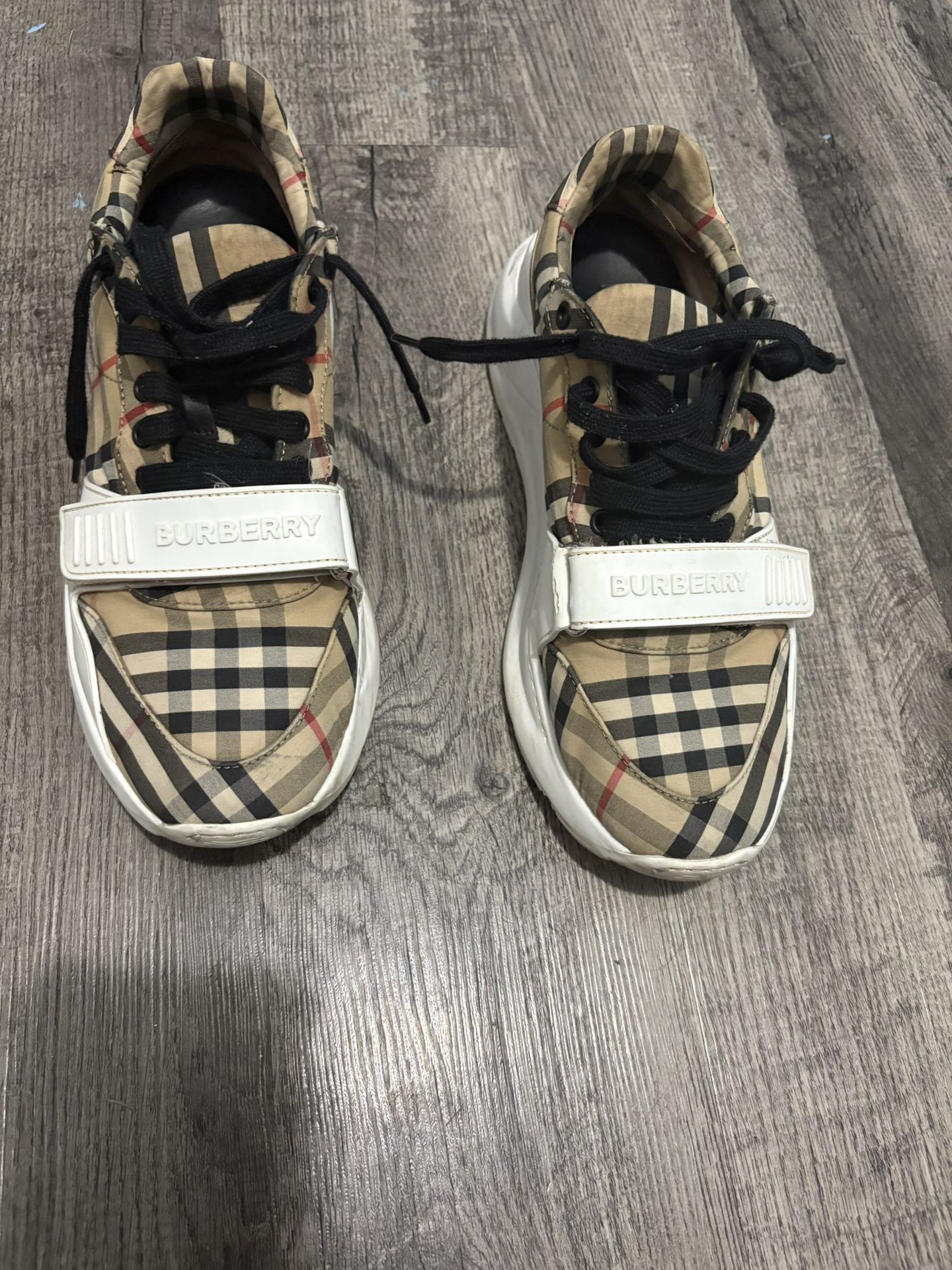 Men Burberry Sneaker