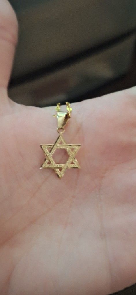 10k Gold Star Charm