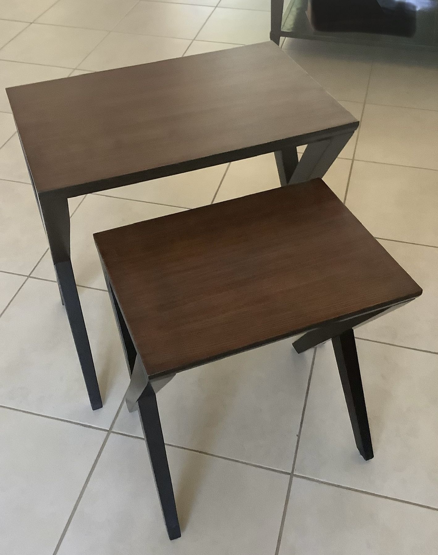 Living Room Tables / Accent Tables