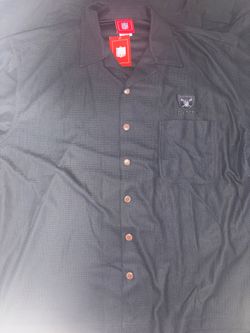 Brand new with tags raider button up