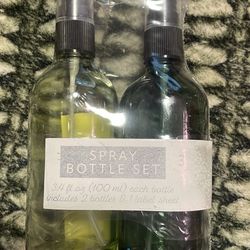 Green Spray Bottle Set