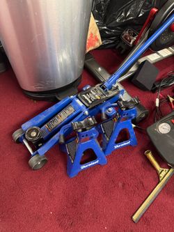 Duralast 2.5 ton jack and jack stands