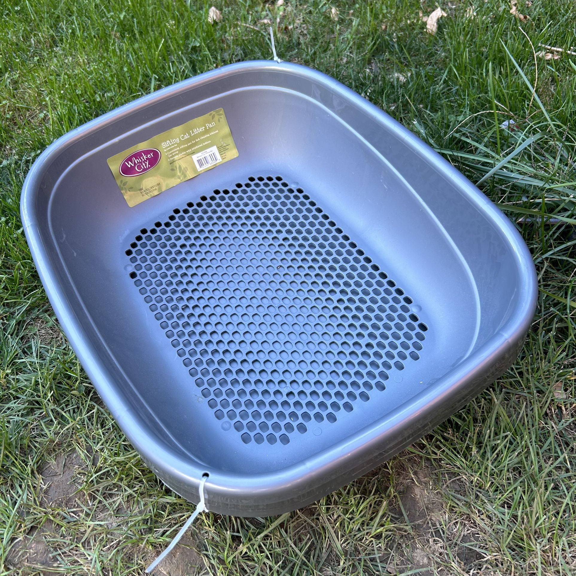 NEW Whisker City Sifting Cat Litter Pan Gray Silver Rectangular Rounded