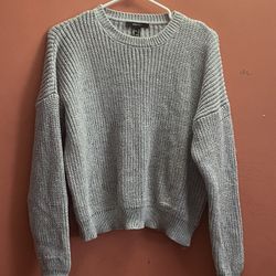 Forever 21 SweatShirt