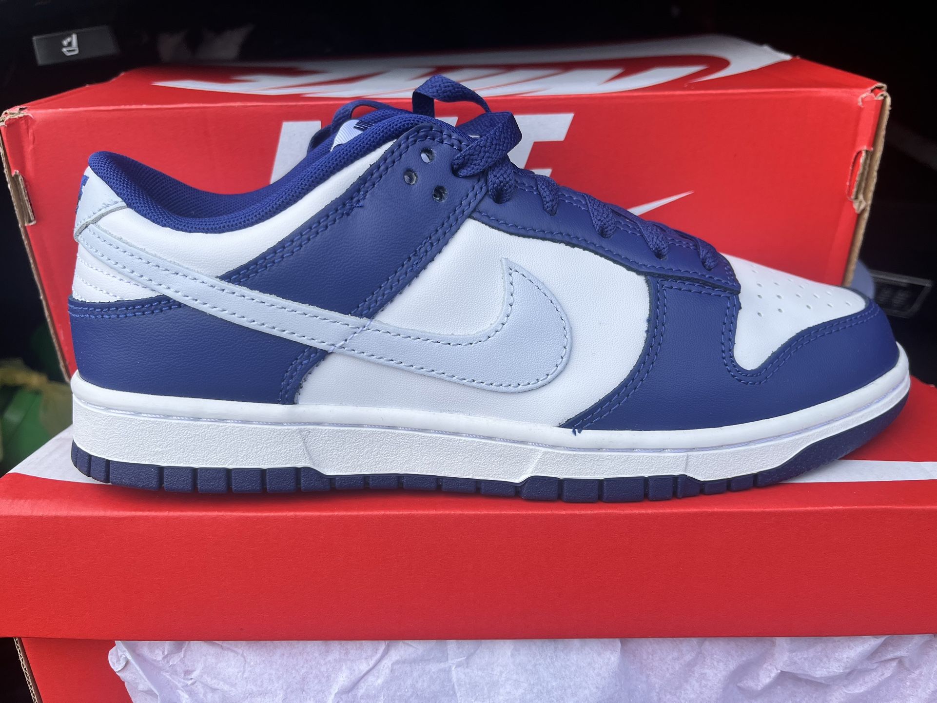 Nike Lows DS