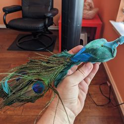 Peacock Decor. Faux Feather Eye 25 Pieces + 9 Bird Clip On