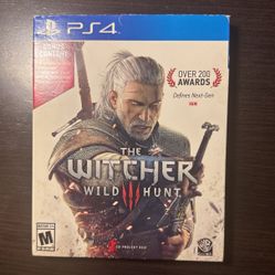 The Witcher III: Wild Hunt (PS4 - Pre-Owned)