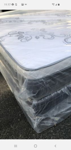 BLACK FRIDAY DEAL QUEEN MATTRESS SET FIRM