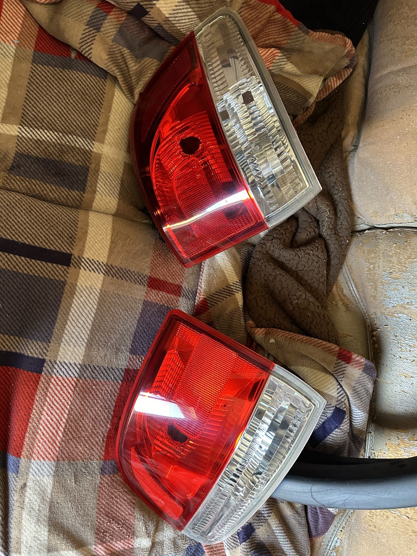 2011-2013 Dodge Durango Taillights