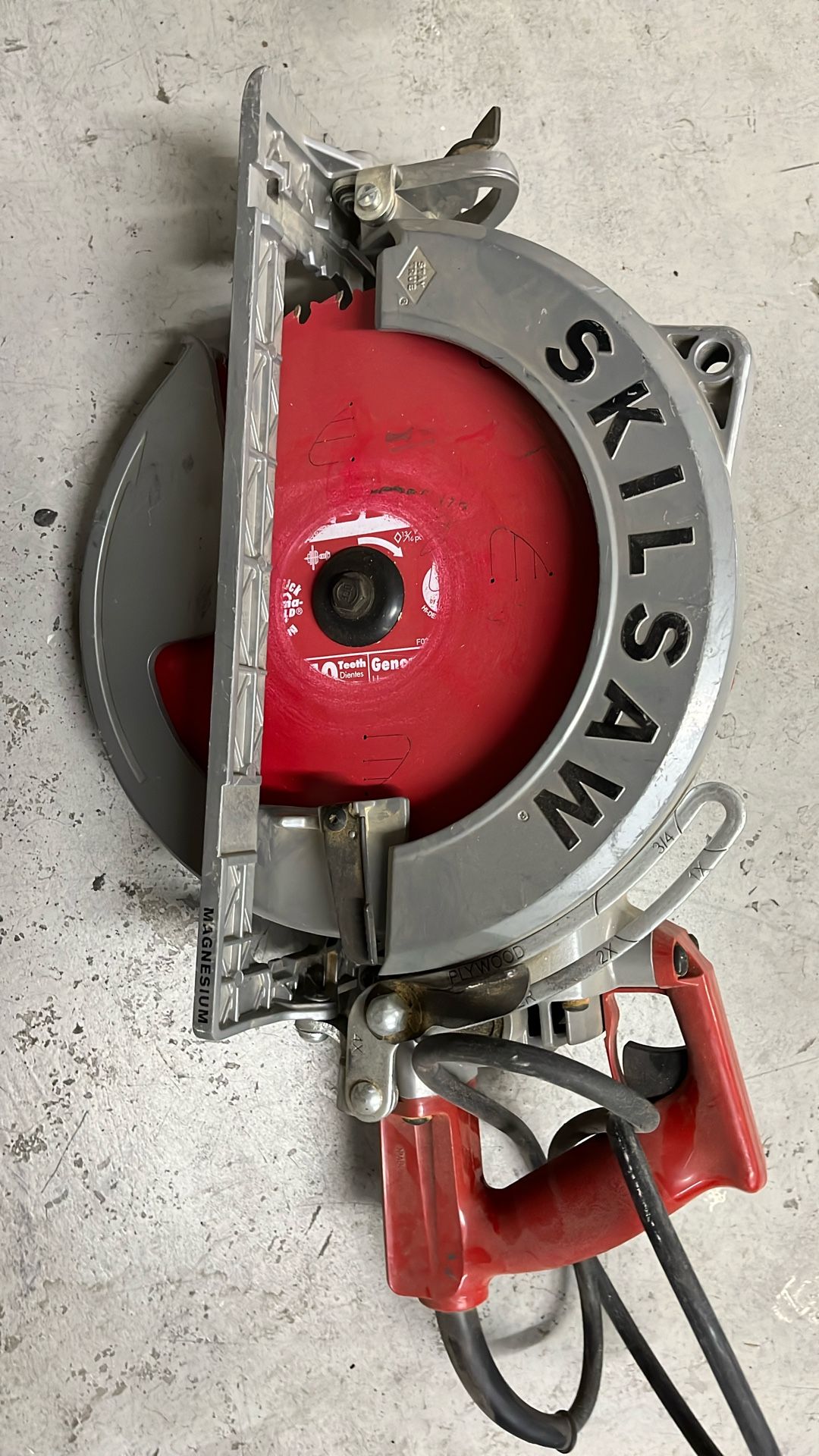 Big Foot Skill Saw