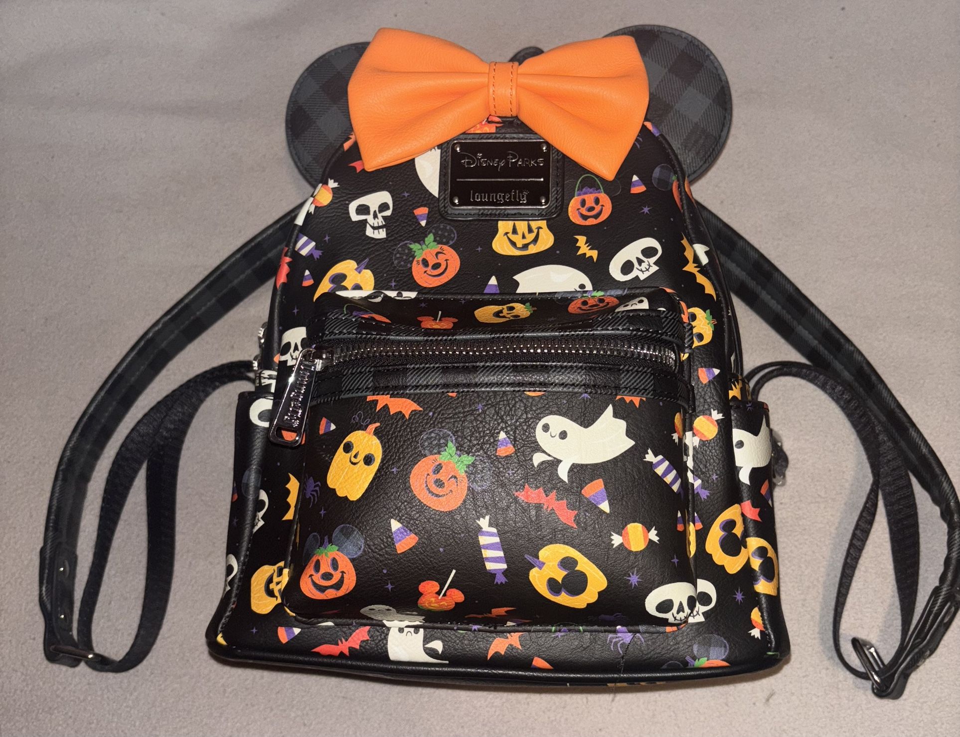 2021 Disney Parks Exclusive Disney Loungefly Minnie Mouse Halloween Mini Backpack 