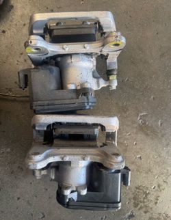 Rear brakes and pads original GM parts