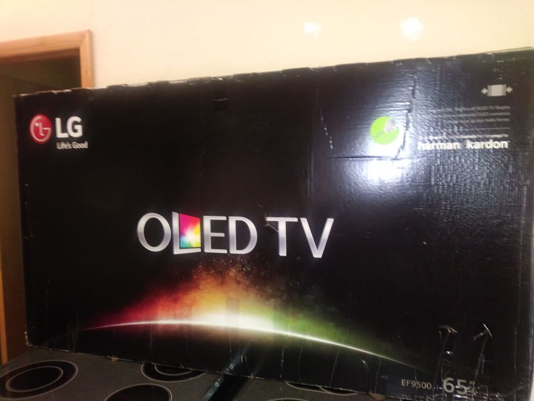 NEW OPEN BOX 65"OLED TV AMONG THE TOP TV AVAILABLE NEED MR600 REMOTE HAVE TINY HAIR LINE