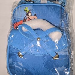 Wondapop Goofy Crossbody Bag 