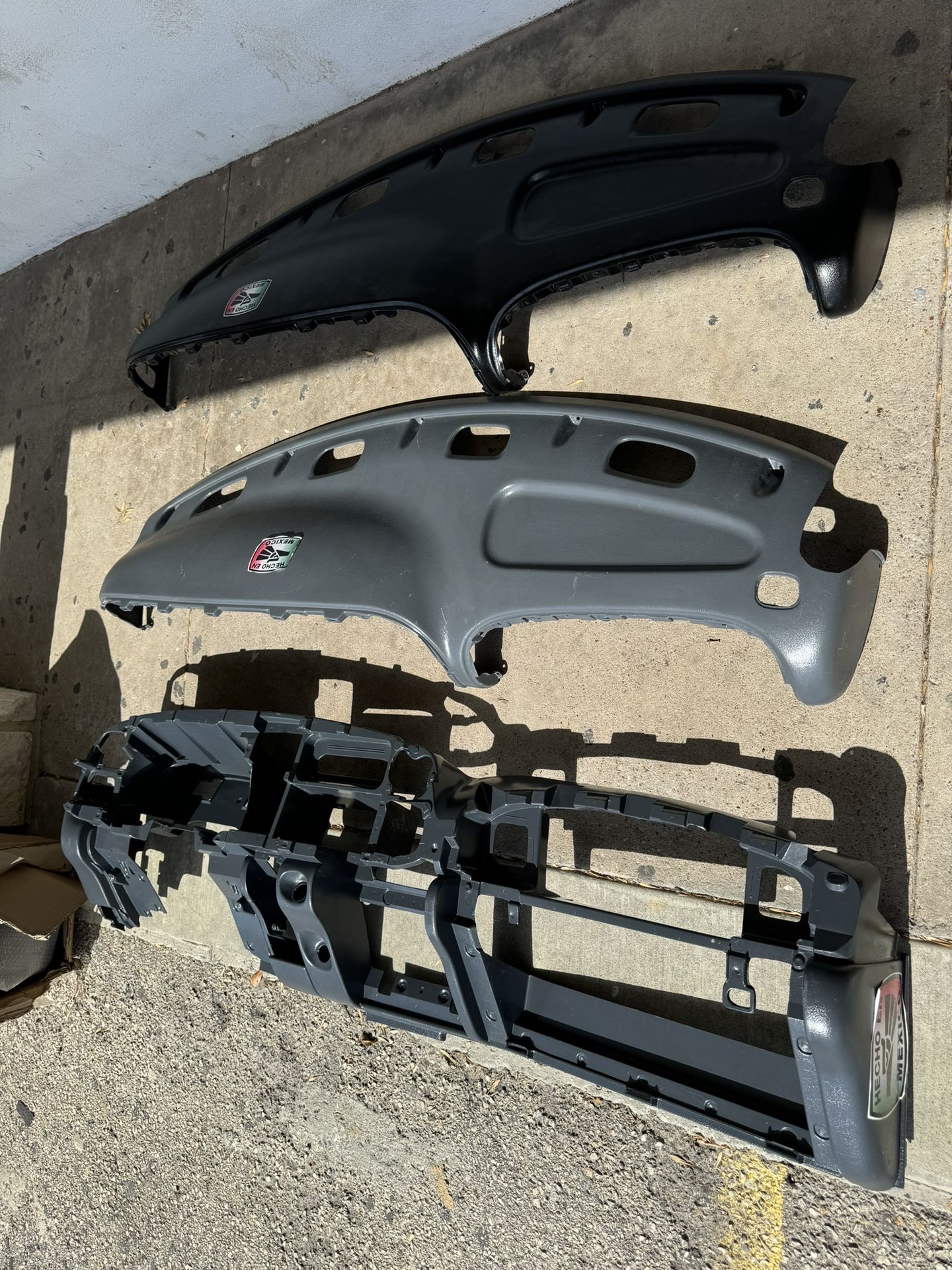 98-01 Dodge Ram Fiberglass Dashboard & Core NEW