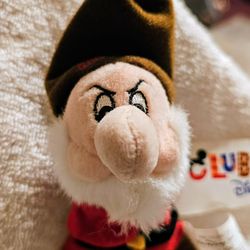 Disney Snow White Seven Dwarfs GRUMPY Bean Bag Magnetic Mini Plush