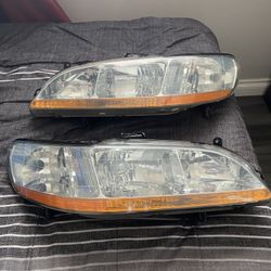 Honda Accord 2002 - 2001 HEADLIGHTS