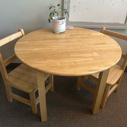 Solid oak wood kids table with 2 chairs