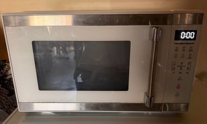 Hamilton Beach Countertop Microwave Oven, 1.1 Cu. Ft., 1000 Watts, White Stainless Steel