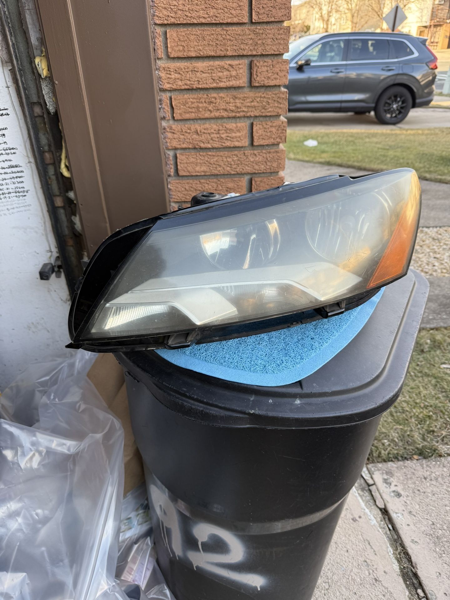 2015 VW Passat OEM Headlight